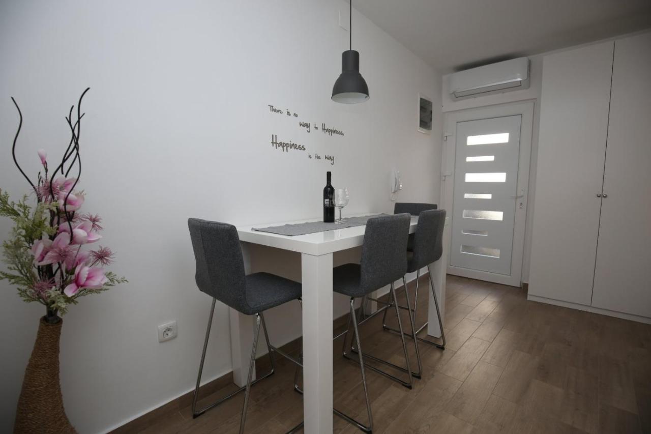 Studio Apartment Koko Риека Экстерьер фото